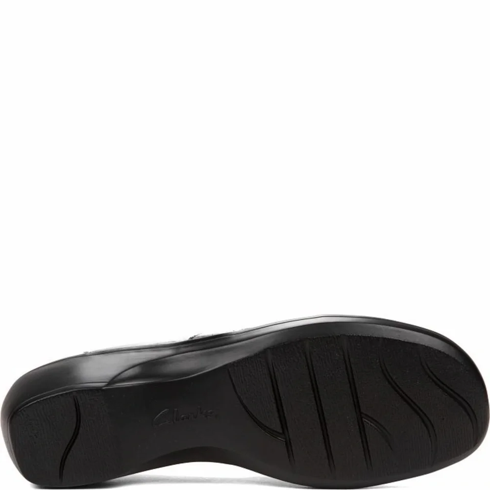 NEW!! Women's Clarks May Marigold Black Loafers Size 11M